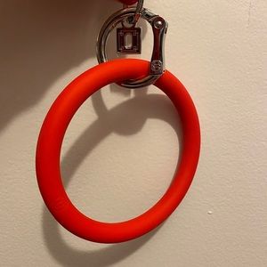 O-venture red silicon ring keychain
